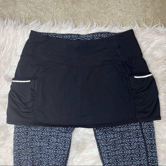 Athleta Dream Acceleration 2 in 1 Leggings Skirt - Picture 5 of 12